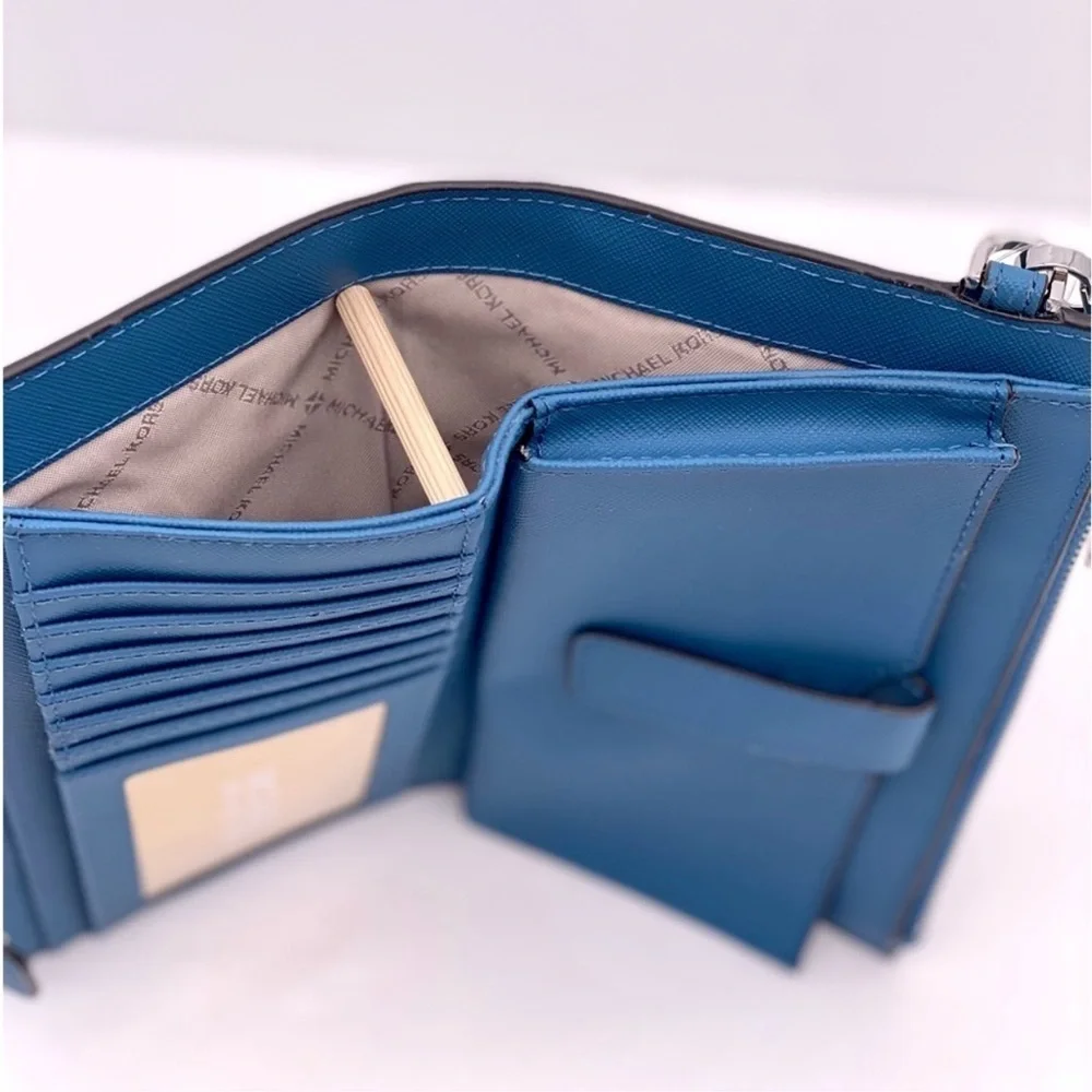 Michael Kors DoubleZip Wallet Wristlet Phone Case